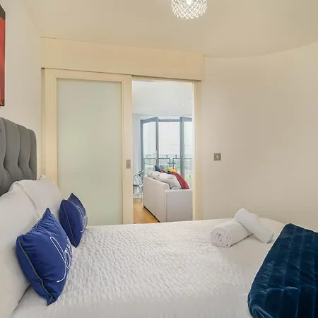 Charming 1-bed In Apartment